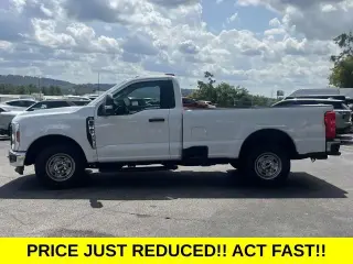 Ford F-250 Super Duty 2026 4x2 XL 2dr Cabina Regular 8 ft. LB Pickup