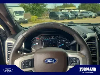 Ford F-350 Super Duty 2018 4x4 King Ranch 4dr Crew Cab 6.8 ft. SB SRW Pickup
