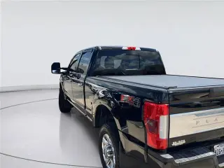 Ford F-350 Super Duty 2017 4x4 Platinum 4p Camioneta Cabina Extendida 6.8 pies SRW