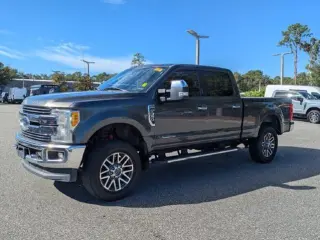 Ford F-350 Super Duty 2017 4x4 Lariat 4dr Crew Cab 8 ft. LB SRW Pickup