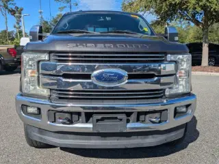 Ford F-350 Super Duty 2017 4x4 Lariat 4dr Crew Cab 8 ft. LB SRW Pickup