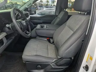 Ford F-250 Super Duty 2023 4x4 XL 4dr Crew Cab 6.8 ft. CB Camioneta