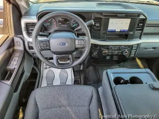 Ford F-250 Super Duty 2025 4x4 XL 4dr SuperCab 8 ft. LB Pickup