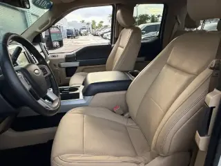 Ford F-250 Super Duty 2019 4x4 Lariat 4dr SuperCab 6.8 ft. SB Pickup