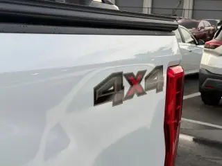 Ford F-250 Super Duty 2019 4x4 Lariat 4dr SuperCab 6.8 ft. SB Pickup