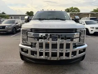 Ford F-250 Super Duty 2019 4x4 Lariat 4dr SuperCab 6.8 ft. SB Pickup