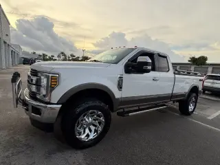 Ford F-250 Super Duty 2019 4x4 Lariat 4dr SuperCab 6.8 ft. SB Pickup