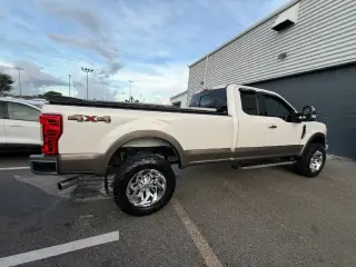 Ford F-250 Super Duty 2019 4x4 Lariat 4dr SuperCab 6.8 ft. SB Pickup