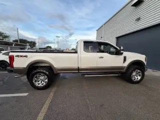 Ford F-250 Super Duty 2019 4x4 Lariat 4dr SuperCab 6.8 ft. SB Pickup