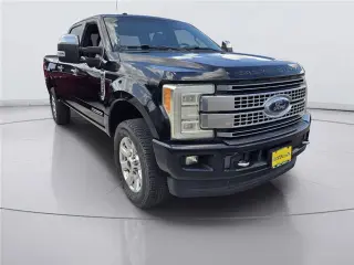 Ford F-250 Super Duty 2017 4x4 Platinum 4p Cabina de Tripulación 6.8 pies CB Camioneta