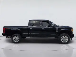 Ford F-250 Super Duty 2017 4x4 Platinum 4p Cabina de Tripulación 6.8 pies CB Camioneta