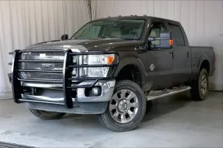 Ford F-250 Super Duty 2016 4x4 Lariat 4dr Crew Cab 6.8 ft. CB Pickup