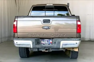 Ford F-250 Super Duty 2016 4x4 Lariat 4dr Crew Cab 6.8 ft. CB Pickup