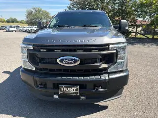 Ford F-250 Super Duty 2022 4x4 XL 4p Crew Cab 6.8 pies SB Camioneta