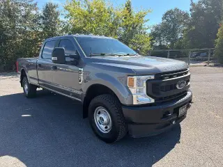 Ford F-250 Super Duty 2022 4x4 XL 4p Crew Cab 6.8 pies SB Camioneta