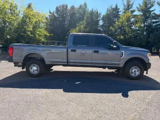 Ford F-250 Super Duty 2022 4x4 XL 4p Crew Cab 6.8 pies SB Camioneta
