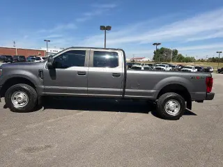Ford F-250 Super Duty 2022 4x4 XL 4p Crew Cab 6.8 pies SB Camioneta