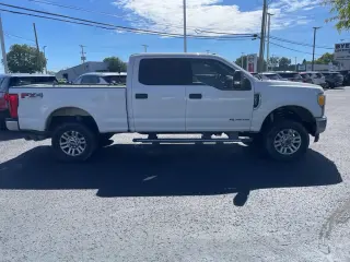 Ford F-250 Super Duty 2017 4x4 XLT 4dr Crew Cab 6.8 ft. SB Pickup