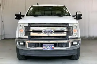 Ford F-250 Super Duty 2019 4x4 Lariat 4dr Crew Cab 8 ft. camión de carga LB