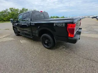 Ford F-250 Super Duty 2020 4x4 Lariat 4dr Crew Cab 6.8 ft. SB Pickup