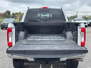 Ford F-250 Super Duty 2018 4x4 Lariat 4dr Crew Cab 6.8 ft. SB Pickup