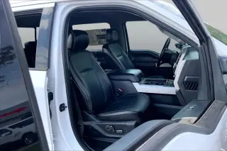 Ford F-250 Super Duty 2018 4x4 Lariat 4dr Crew Cab 8 ft. LB Pickup