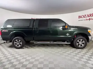 Ford F-250 Super Duty 2016 4x4 Lariat 4p Puerta Cábina Tripla 6.8 pies SB Camion