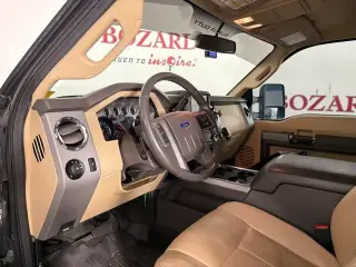 Ford F-250 Super Duty 2016 4x4 Lariat 4p Puerta Cábina Tripla 6.8 pies SB Camion