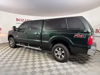 Ford F-250 Super Duty 2016 4x4 Lariat 4p Puerta Cábina Tripla 6.8 pies SB Camion