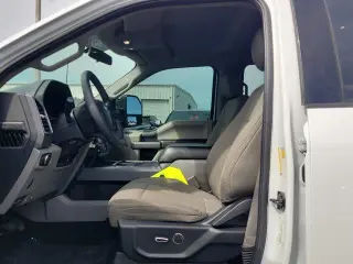 Ford F-250 Super Duty 2019 4x4 King Ranch 4dr Crew Cab 6.8 ft. SB Pickup