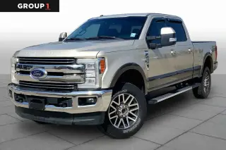 Ford F-250 Super Duty 2017 4x4 Lariat 4p Puerta Doble Cabina de Tripulación 6.8 ft. CA Pick-up