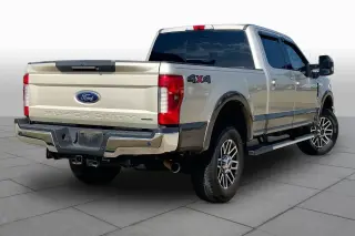 Ford F-250 Super Duty 2017 4x4 Lariat 4p Puerta Doble Cabina de Tripulación 6.8 ft. CA Pick-up