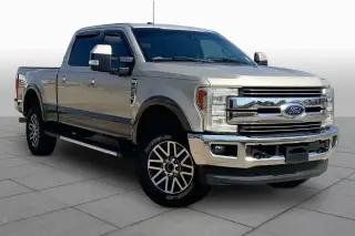 Ford F-250 Super Duty 2017 4x4 Lariat 4p Puerta Doble Cabina de Tripulación 6.8 ft. CA Pick-up
