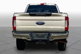 Ford F-250 Super Duty 2017 4x4 Lariat 4p Puerta Doble Cabina de Tripulación 6.8 ft. CA Pick-up