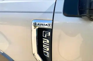 Ford F-250 Super Duty 2017 4x4 Lariat 4p Puerta Doble Cabina de Tripulación 6.8 ft. CA Pick-up