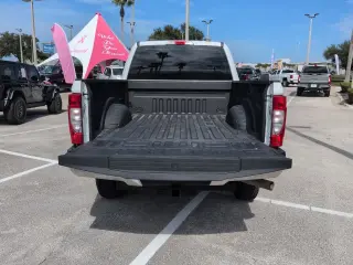 Ford F-250 Super Duty 2021 4x4 XL Cabina Doble 4p 6.8 pies ST Camioneta
