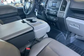 Ford F-250 Super Duty 2022 4x4 XL 4dr Cabina de tripulación 6.8 ft. SB Pickup