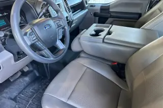 Ford F-250 Super Duty 2022 4x4 XL 4dr Cabina de tripulación 6.8 ft. SB Pickup