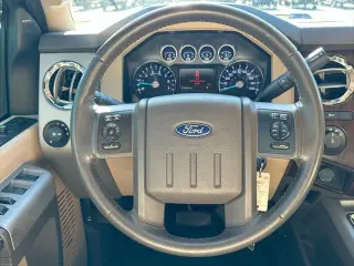 Ford F-250 Super Duty 2014 4x4 Lariat 4p Cab Camioneta de 6.8 pies ST