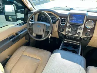 Ford F-250 Super Duty 2014 4x4 Lariat 4p Cab Camioneta de 6.8 pies ST