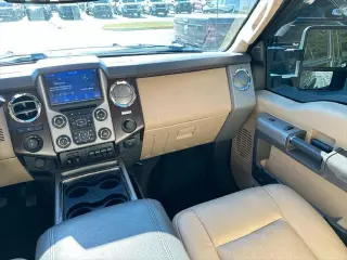 Ford F-250 Super Duty 2014 4x4 Lariat 4p Cab Camioneta de 6.8 pies ST