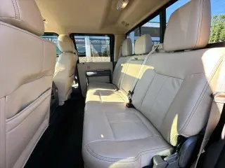 Ford F-250 Super Duty 2014 4x4 Lariat 4p Cab Camioneta de 6.8 pies ST