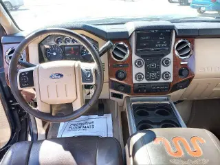 Ford F-250 Super Duty 2015 4x4 King Ranch cabina de cuatro puertas Crew Cab 6.8 ft. SB pickup