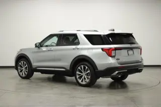 Ford Explorer 2025 AWD Platinum 4p SUV