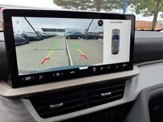 Ford Explorer 2025 AWD Activo 4p SUV