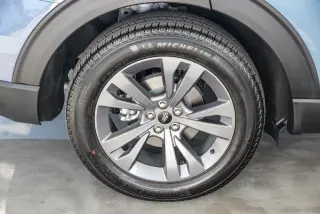 Ford Explorer 2026 AWD Active 4p SUV