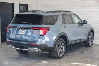 Ford Explorer 2026 AWD Active 4p SUV