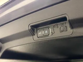 Ford Explorer 2023 4x4 XLT 4p SUV