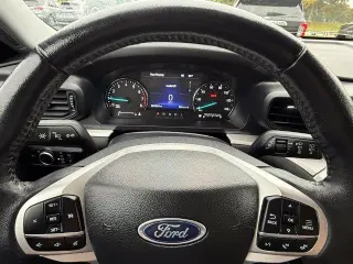 Ford Explorer 2023 AWD XLT 4dr SUV