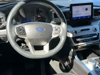 Ford Explorer 2023 AWD XLT 4dr SUV